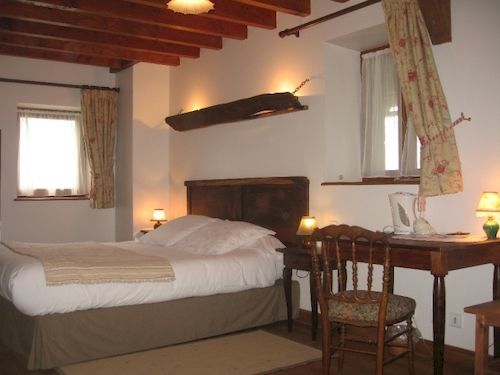 Hotel De La Hulotte Saint-Jacques-dʼAmbur