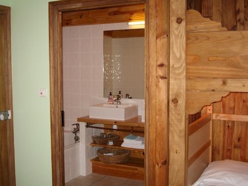 Hotel Logis De La Hulotte